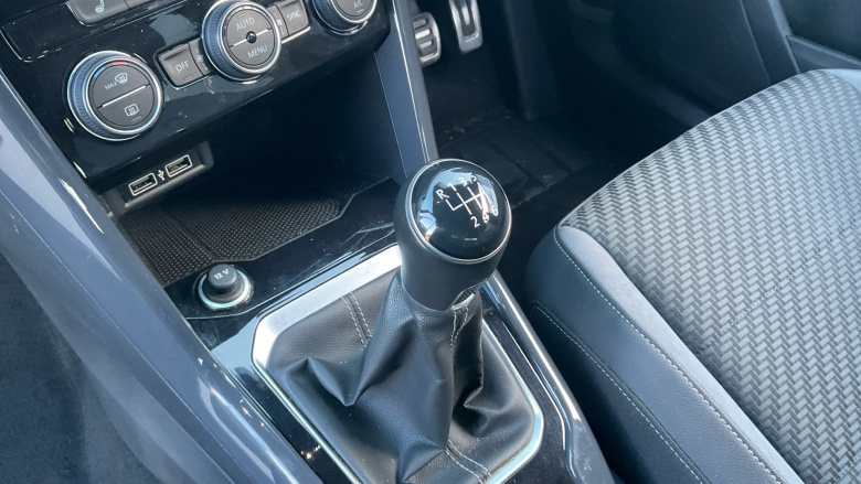 Volkswagen T-Roc 1.5 TSI EVO R-Line 5dr Petrol Hatchback